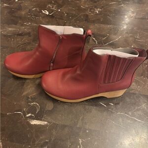 Universal Thread Maroon Ankle Boots
